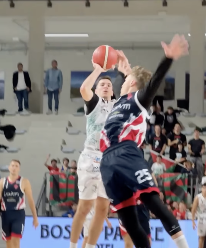 La Paffoni vince una sfida spettacolare: 103-95 su Lumezzane La Paffoni vince una sfida spettacolare: 103-95 su Lumezzane