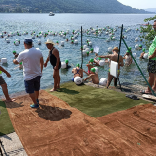 Più di duecentocinquanta atleti alla Traversata da Riva a Riva