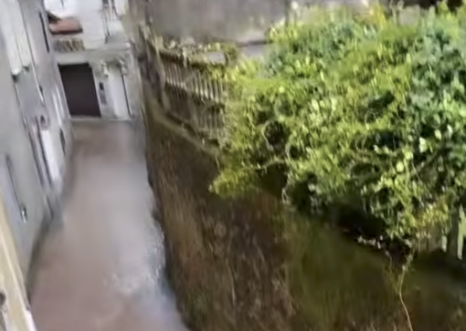 Cireggio, nuovi allagamenti in via Mozzalina dopo il forte temporale VIDEO Cireggio, nuovi allagamenti in via Mozzalina dopo il forte temporale VIDEO