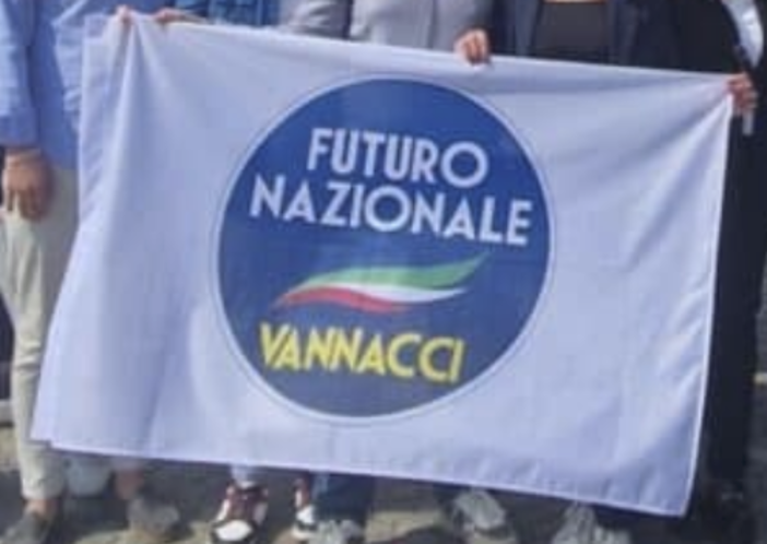 Gazebo di Futuro Nazionale a Verbania Gazebo di Futuro Nazionale a Verbania