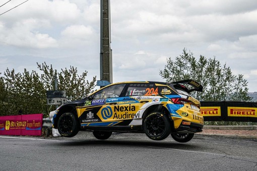 L'equipaggio Caffoni-Natoli in gara L'equipaggio Caffoni-Natoli in gara