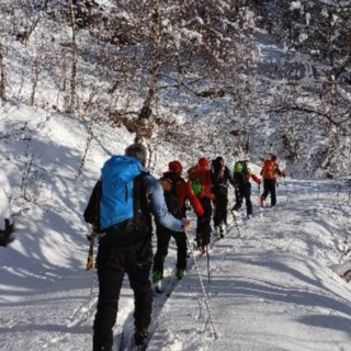 Soccorso Alpino Ornavasso: il bilancio delle attività scolastiche 2025
