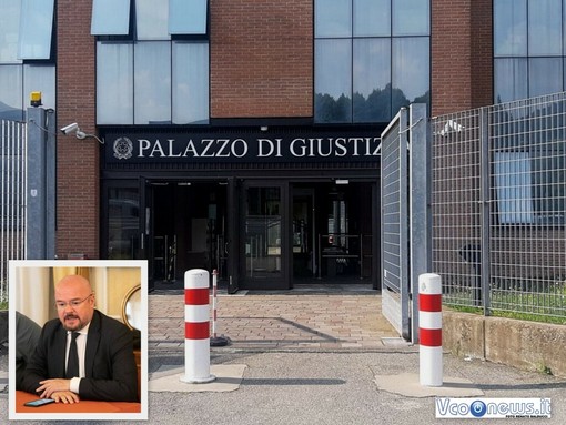 Il Tribunale di Verbania, nel riquadro il senatore Enrico Borghi Il Tribunale di Verbania, nel riquadro il senatore Enrico Borghi