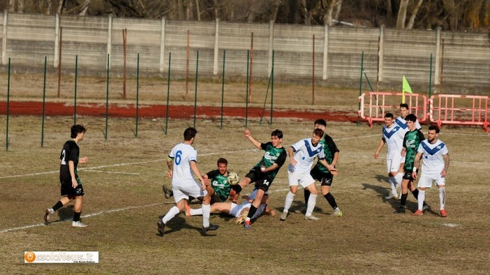 Giornata amara per Esio e Omegna Giornata amara per Esio e Omegna