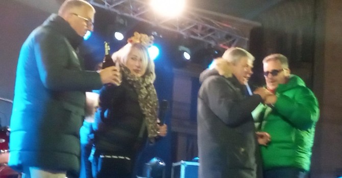 Verbania accoglie il 2026 in piazza FOTO