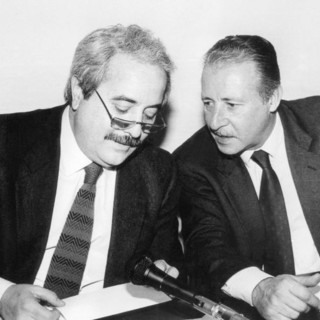 Capaci, il sacrificio della scorta di Falcone e il riconoscimento alla Polizia