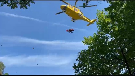 Cade in un dirupo durante un’uscita in bici: ciclista in gravi condizioni a Omegna