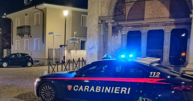 Domodossola, minacce di morte alla madre per ottenere denaro: arrestato un 27enne Domodossola, minacce di morte alla madre per ottenere denaro: arrestato un 27enne