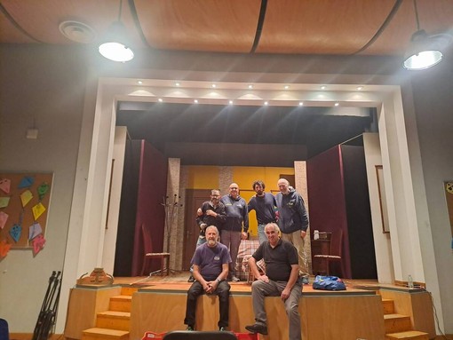 “Desideri Incrociati”, lo spettacolo benefico in scena a Casale Corte Cerro “Desideri Incrociati”, lo spettacolo benefico in scena a Casale Corte Cerro