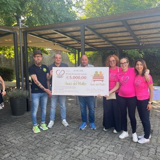 Dal Giro delle Contrade 5mila euro agli “Amici del Muller”