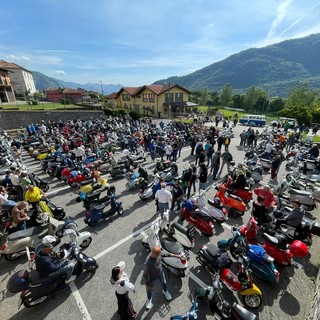 Raduno di Vespe da record a Casale: 226 partecipanti per la decima edizione