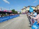 Partita la penultima tappa del Giro. Grande festa per Pippo Ganna VIDEO