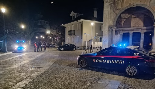 Verbania, provoca un incidente e si dà alla fuga: alcoltest a 2,03 Verbania, provoca un incidente e si dà alla fuga: alcoltest a 2,03