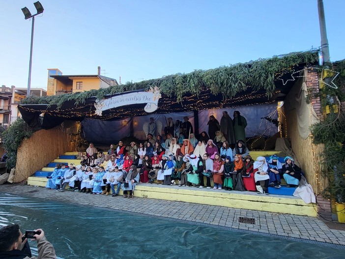 Omegna, un successo il presepe vivente all’Oratorio FOTO Omegna, un successo il presepe vivente all’Oratorio FOTO