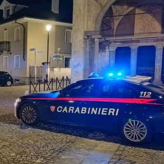 Domodossola, minacce di morte alla madre per ottenere denaro: arrestato un 27enne