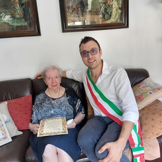 Gravellona festeggia i 102 anni della signora Luisa Verdi