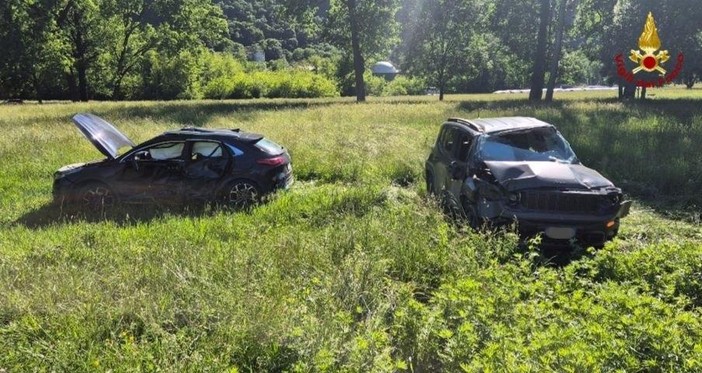 Scontro tra due auto ad Anzola: tre feriti, due trasportati in elicottero a Novara Scontro tra due auto ad Anzola: tre feriti, due trasportati in elicottero a Novara