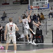 Fulgor, vittoria al cardiopalma: Vicenza battuta 76-75 sulla sirena