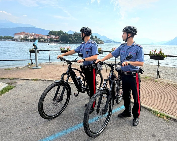 Stresa, recuperate due mountain bike da oltre 6 mila euro: denunciati due giovani Stresa, recuperate due mountain bike da oltre 6 mila euro: denunciati due giovani