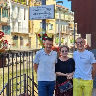 Omegna ricorda Paolo Borsellino: omaggio floreale di Gioventù Nazionale e Fratelli d'Italia