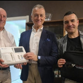 Un elettrocardiografo per la casa di riposo di Omegna: la solidarietà che fa la differenza