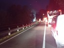 Mezzo in fiamme sulla strada di Fontotoce: illeso il conducente Mezzo in fiamme sulla strada di Fontotoce: illeso il conducente