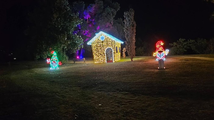 Eventi natalizi a Baveno, bilancio positivo: “Partecipazione oltre le aspettative” Eventi natalizi a Baveno, bilancio positivo: “Partecipazione oltre le aspettative”