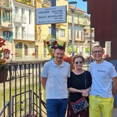Omegna ricorda Paolo Borsellino: omaggio floreale di Gioventù Nazionale e Fratelli d'Italia Omegna ricorda Paolo Borsellino: omaggio floreale di Gioventù Nazionale e Fratelli d'Italia