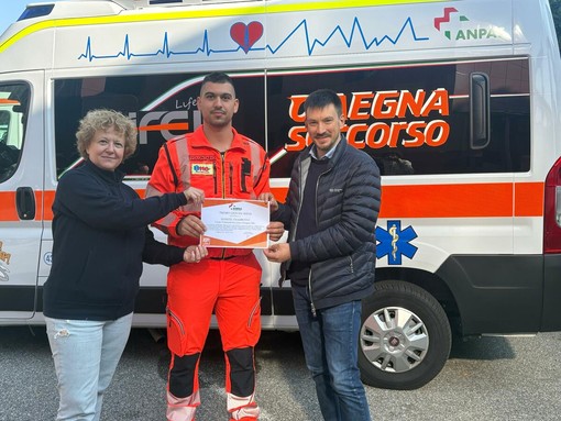 Porte aperte al Soccorso di Omegna: Anpas Piemonte premia i volontari e celebra l’impegno per la comunità