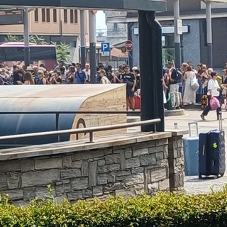 Guasto sulla linea del Sempione, treni fermi tra Iselle e Domodossola: pesanti disagi in stazione