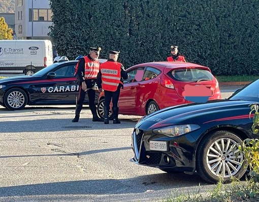 Ornavasso, 22enne fermato con addosso 50 grammi di fumo