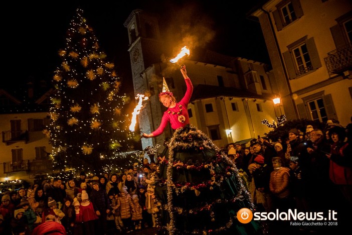 Santa Maria Maggiore, tornano i Mercatini di Natale: oltre 200 espositori dal 6 all'8 dicembre Santa Maria Maggiore, tornano i Mercatini di Natale: oltre 200 espositori dal 6 all'8 dicembre