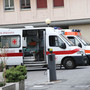 Tragedia sul lavoro a Baveno, 48enne muore schiacciato tra un camion e un muro Tragedia sul lavoro a Baveno, 48enne muore schiacciato tra un camion e un muro