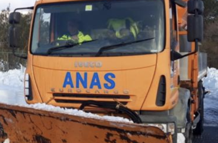 Sicurezza in strada: Anas avvia il "Piano neve" Sicurezza in strada: Anas avvia il "Piano neve"
