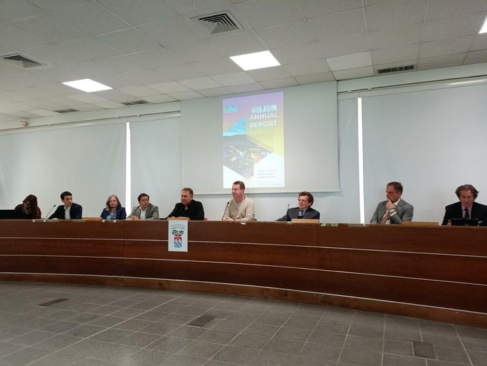 L'assemblea del Distretto L'assemblea del Distretto