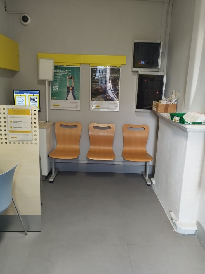 Aurano, riapre l’ufficio postale dopo gli interventi Polis Aurano, riapre l’ufficio postale dopo gli interventi Polis