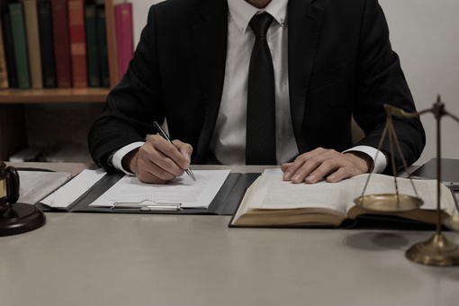 Garanzie della difesa sotto accusa: i penalisti del Vco si fermano per cinque giorni Garanzie della difesa sotto accusa: i penalisti del Vco si fermano per cinque giorni