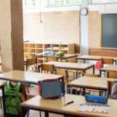 Troppe verifiche in un giorno e compiti assegnati all'ultimo: nuove indicazioni del ministro Valditara per ridurre il carico degli studenti