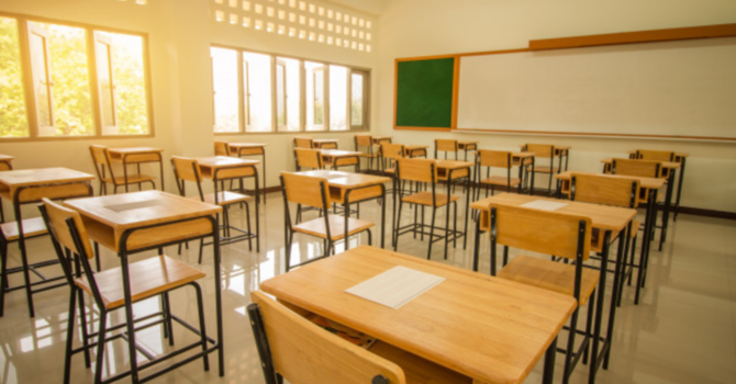 Lunedì tutti in classe nel Vco: 17.280 studenti tornano sui banchi Lunedì tutti in classe nel Vco: 17.280 studenti tornano sui banchi