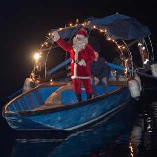 A Baveno Babbo Natale arriva dal lago