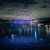 "Baveno e Feriolo d'Incanto" entra nel vivo: luci, droni e fontane sul Lago Maggiore "Baveno e Feriolo d'Incanto" entra nel vivo: luci, droni e fontane sul Lago Maggiore