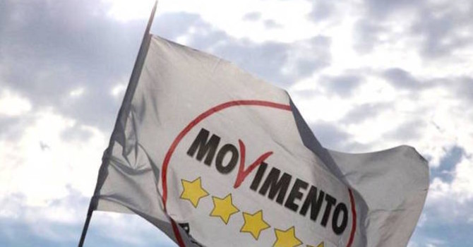 Dimissioni De Ambrogi, il Movimento 5 Stelle VCO: “Le istituzioni non possono diventare pedine politiche”