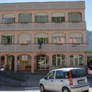 Anche a Casale Corte Cerro polemiche per l'aumento della Tari