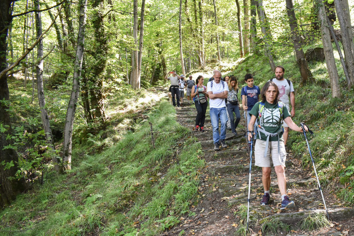 &quot;Terre di mezzo tour&quot;: si cammina da Trontano ad Aurano per scoprire i tesori del territorio