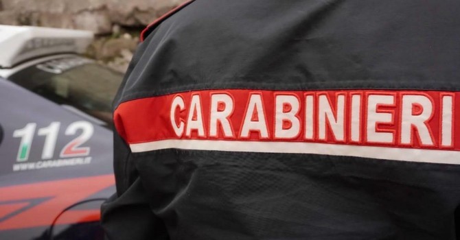 Aggredita dal compagno, si salva calandosi dal balcone: arrestato un 41enne a Gravellona Aggredita dal compagno, si salva calandosi dal balcone: arrestato un 41enne a Gravellona