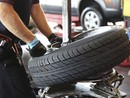 Da oggi un mese di tempo per montare le gomme invernali: l'obbligo scatterà il 15 novembre Da oggi un mese di tempo per montare le gomme invernali: l'obbligo scatterà il 15 novembre