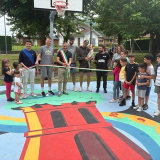 Inaugurato il nuovo campo da basket a Casale Corte Cerro