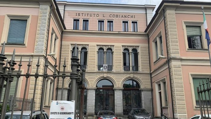 “Amati. Un’esperienza possibile”: storie di solidarietà al Cobianchi per la Giornata dei poveri