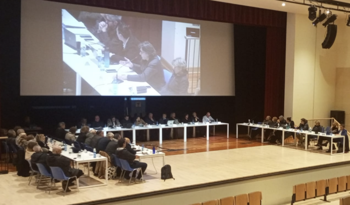 Ex Barry Callebaut, nessun imprenditore interessato: scontro in consiglio comunale Ex Barry Callebaut, nessun imprenditore interessato: scontro in consiglio comunale