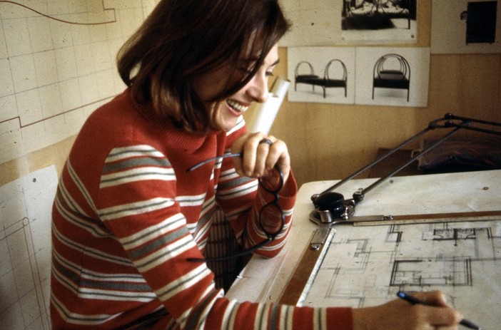 Cristina Moro presenta "Con assoluta autonomia", biografia di Cini Boeri Cristina Moro presenta "Con assoluta autonomia", biografia di Cini Boeri